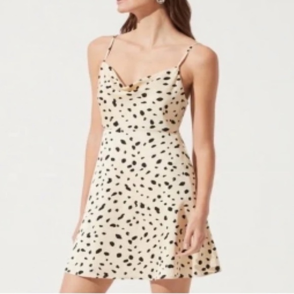 ASTR The Label Dress Size S Cowl Slip Mini Cream Animal Print - Picture 1 of 5